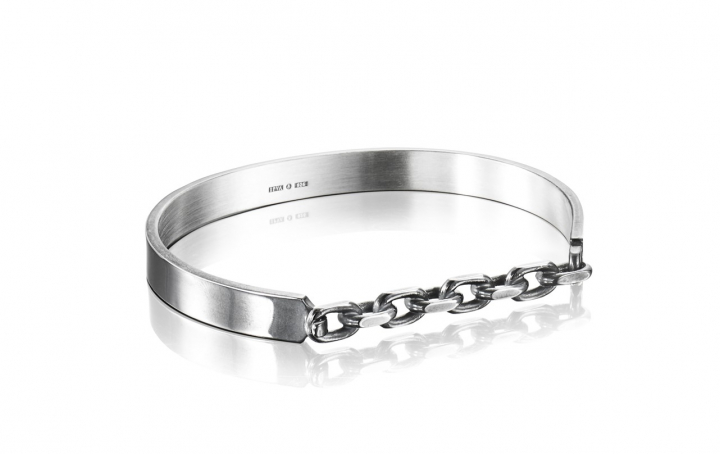 Chain Chain Cuff - Black Bracelet Argent dans le groupe Bracelet / Anneaux de bras chez SCANDINAVIAN JEWELRY DESIGN (14-100-01139)