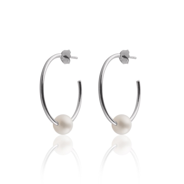 Pearl Hoops Boucle d'oreille (Argent) dans le groupe Boucles d'oreilles / Boucles d'oreilles à perles chez SCANDINAVIAN JEWELRY DESIGN (E1724RHPE-OS)
