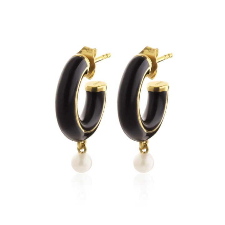 Enameled pearl hoops black Or dans le groupe Boucles d'oreilles / Boucles d'oreilles en or chez SCANDINAVIAN JEWELRY DESIGN (E2123GEBL-OS)